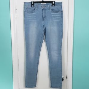 Levi 711 Jeans